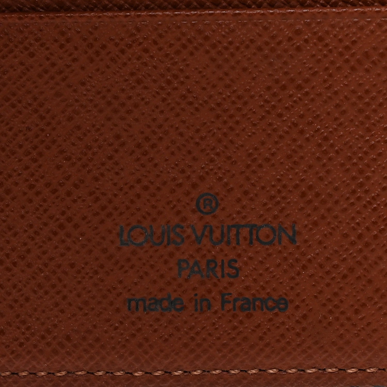 Louis Vuitton Monogram Passport Cover 6 of 7