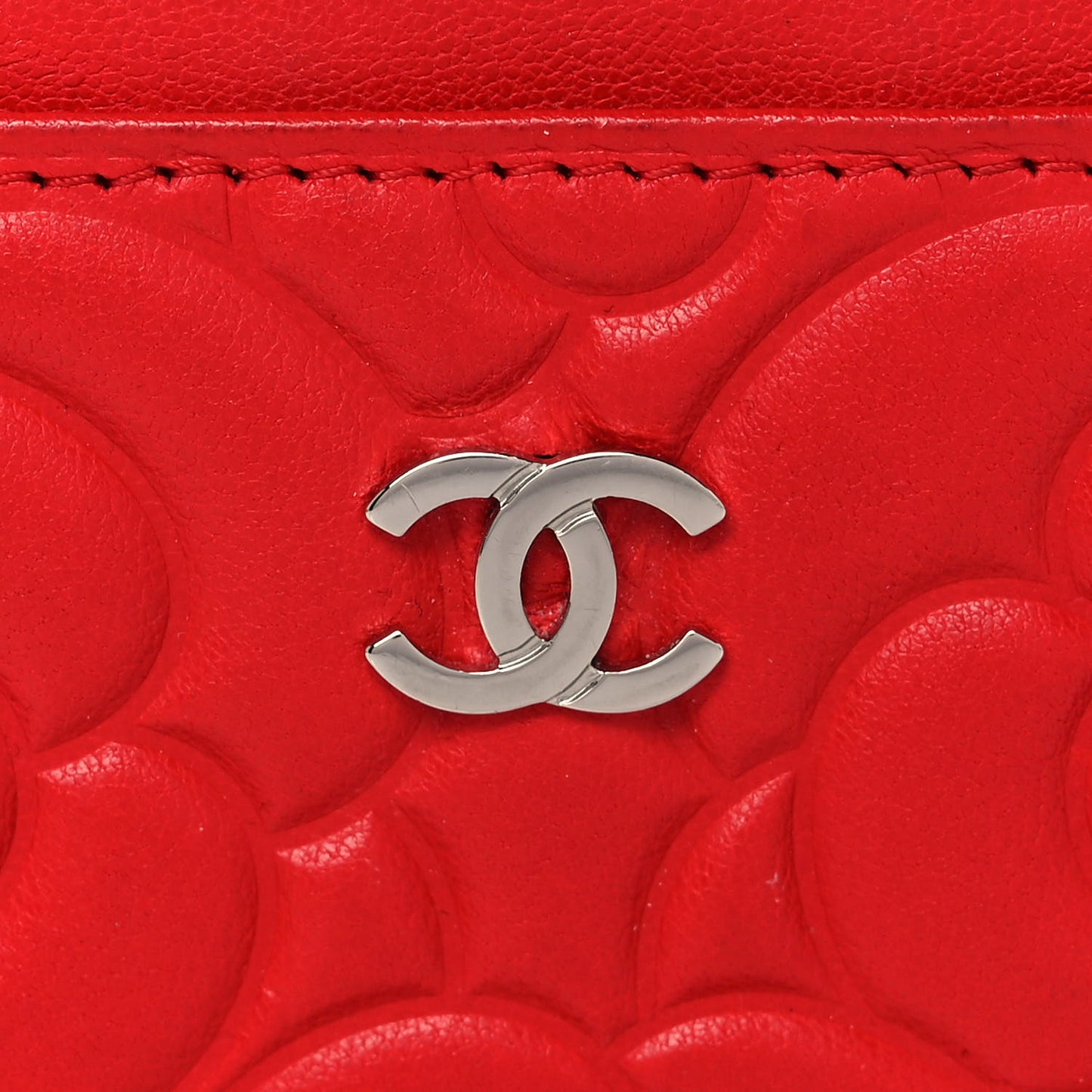 Lambskin Camellia Embossed Card Holder Red