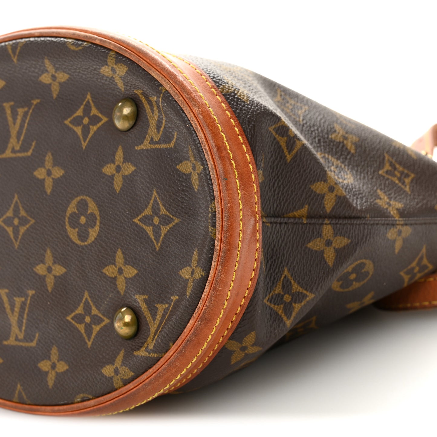 Monogram Petit Bucket 23