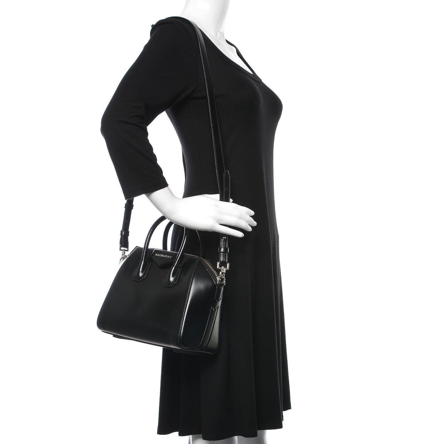 Shiny Lord Calfskin Mini Antigona Black