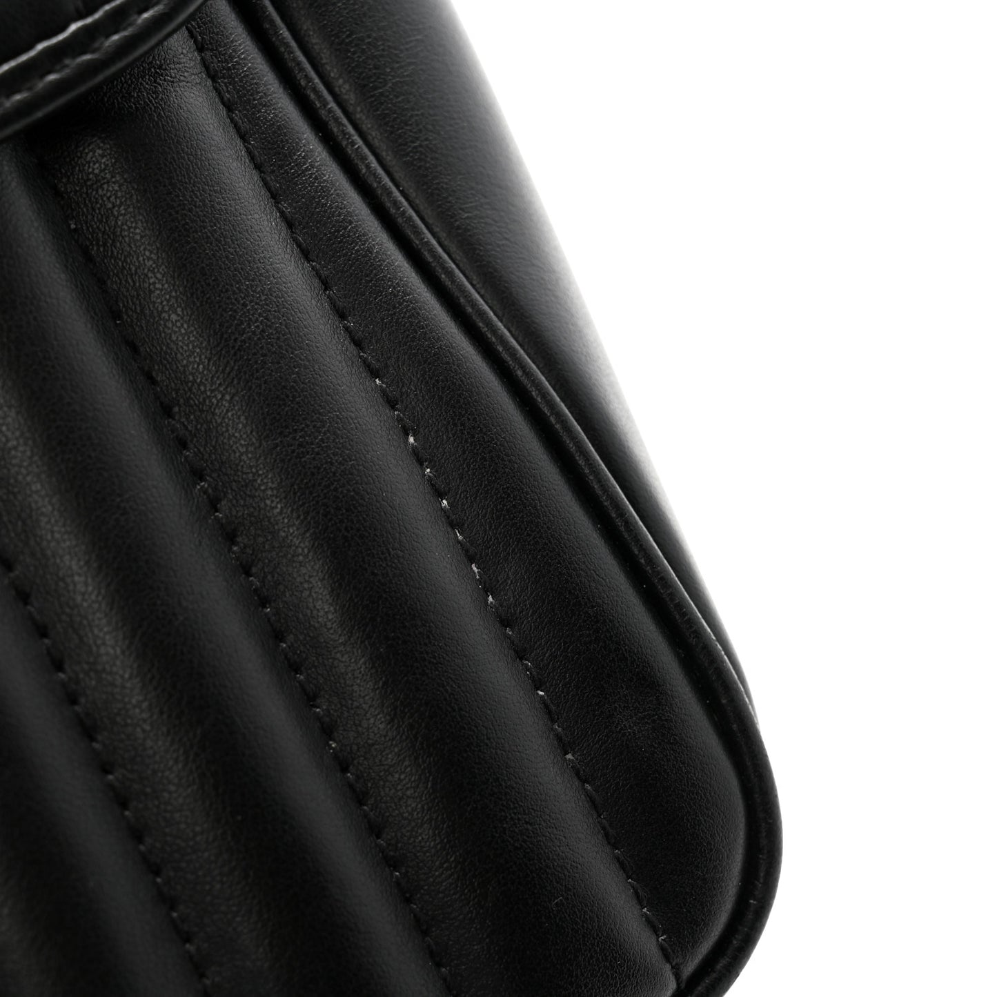 Calfskin Matelasse Aria Small GG Marmont Top Handle Shoulder Bag Black