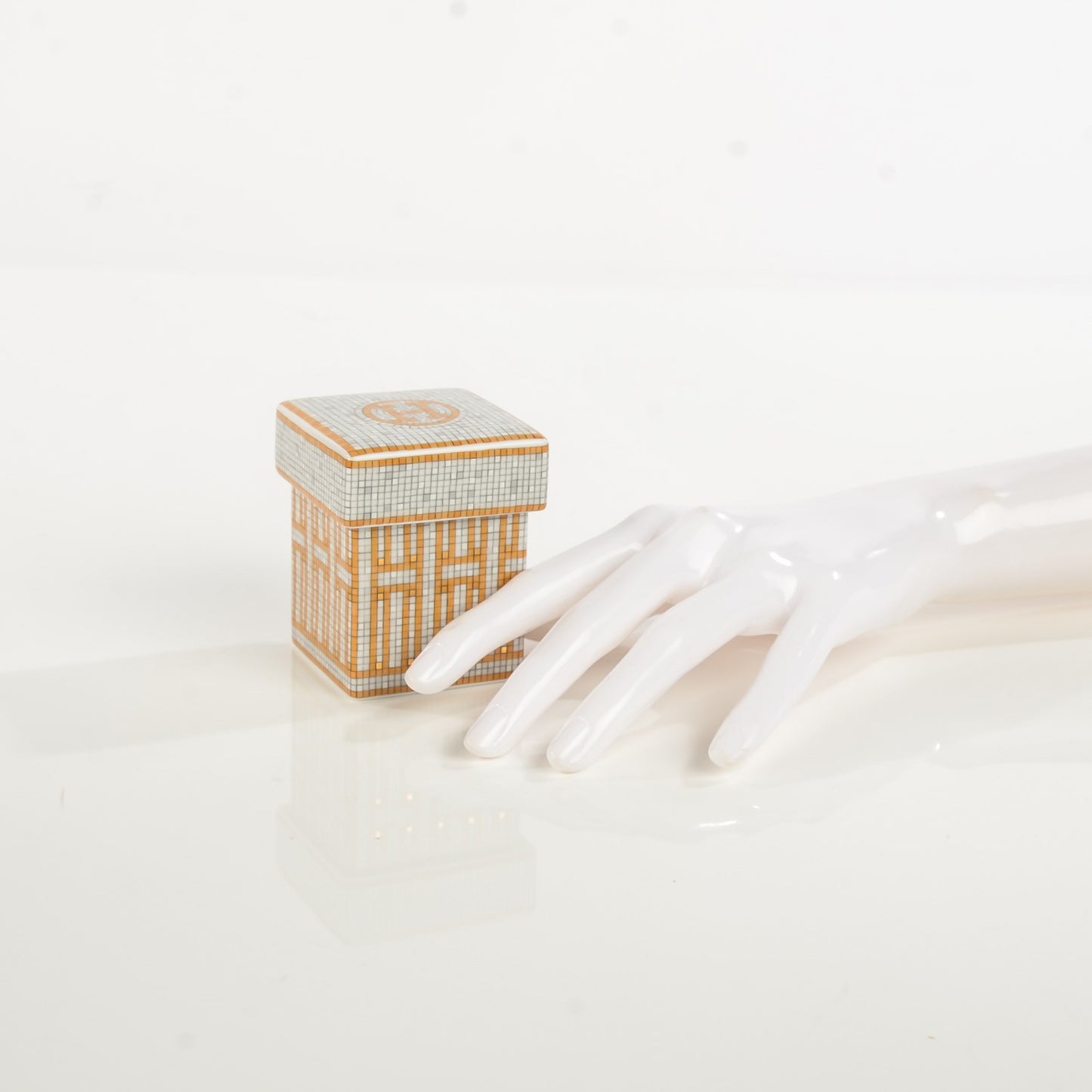 Porcelain Small Mosaique Au 24 Sugar Box