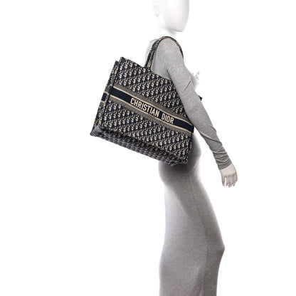 Christian Dior Oblique Large Book Tote Blue Multicolor 2 of 12