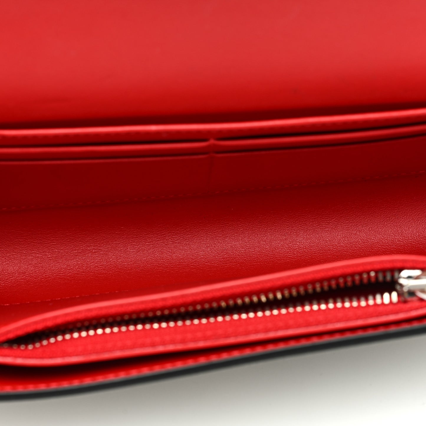 Glitter Calfskin Loubi54 Wallet On Chain Silver