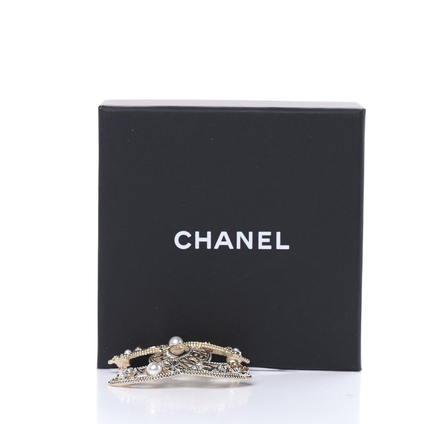 Crystal Pearl CC Charms Brooch Gold