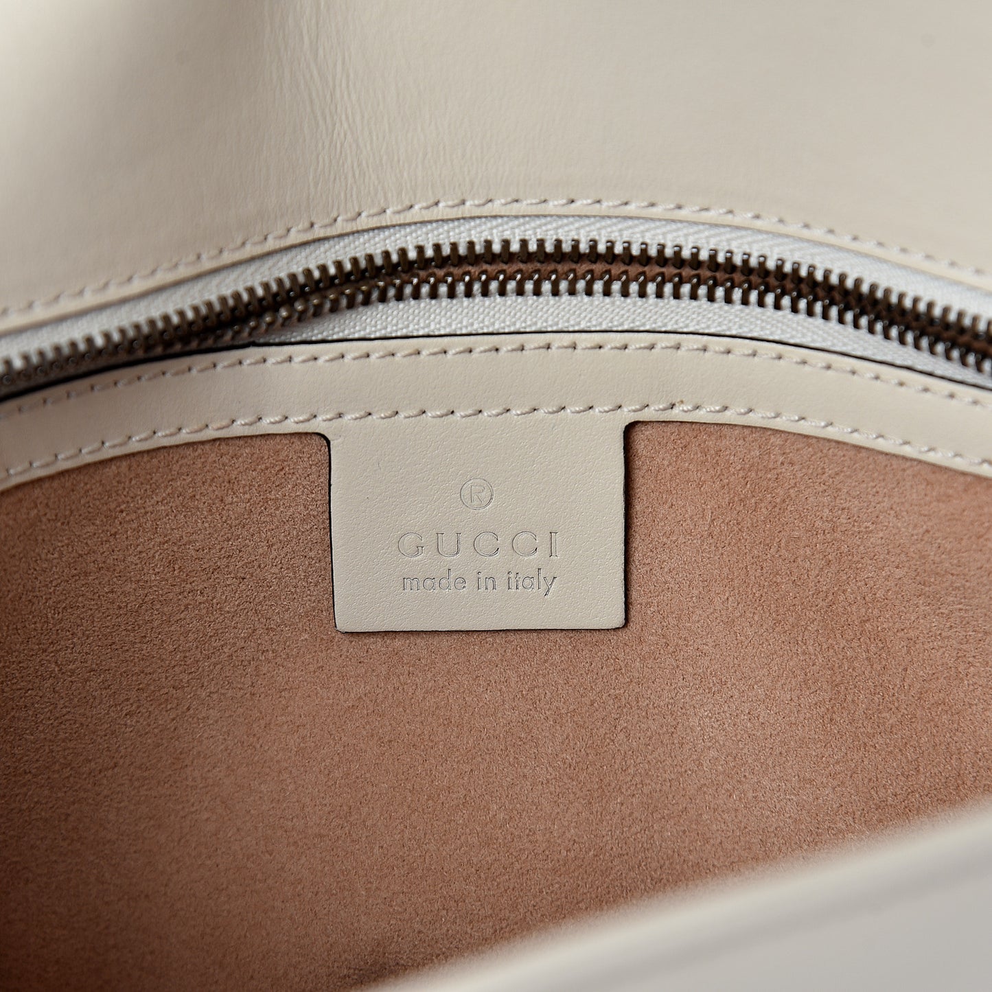 Calfskin Matelasse Small GG Marmont Shoulder Bag White