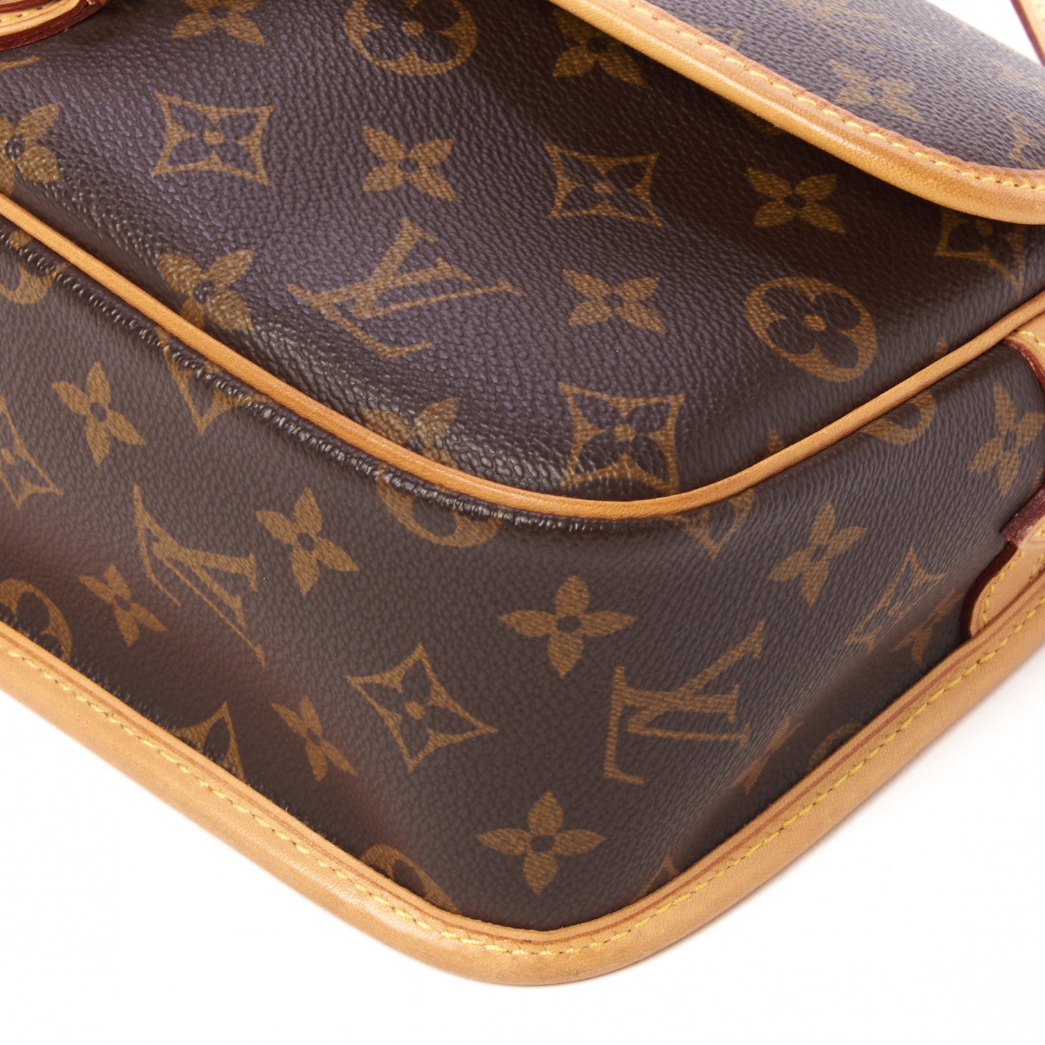 Louis Vuitton Monogram Sologne 5 of 8