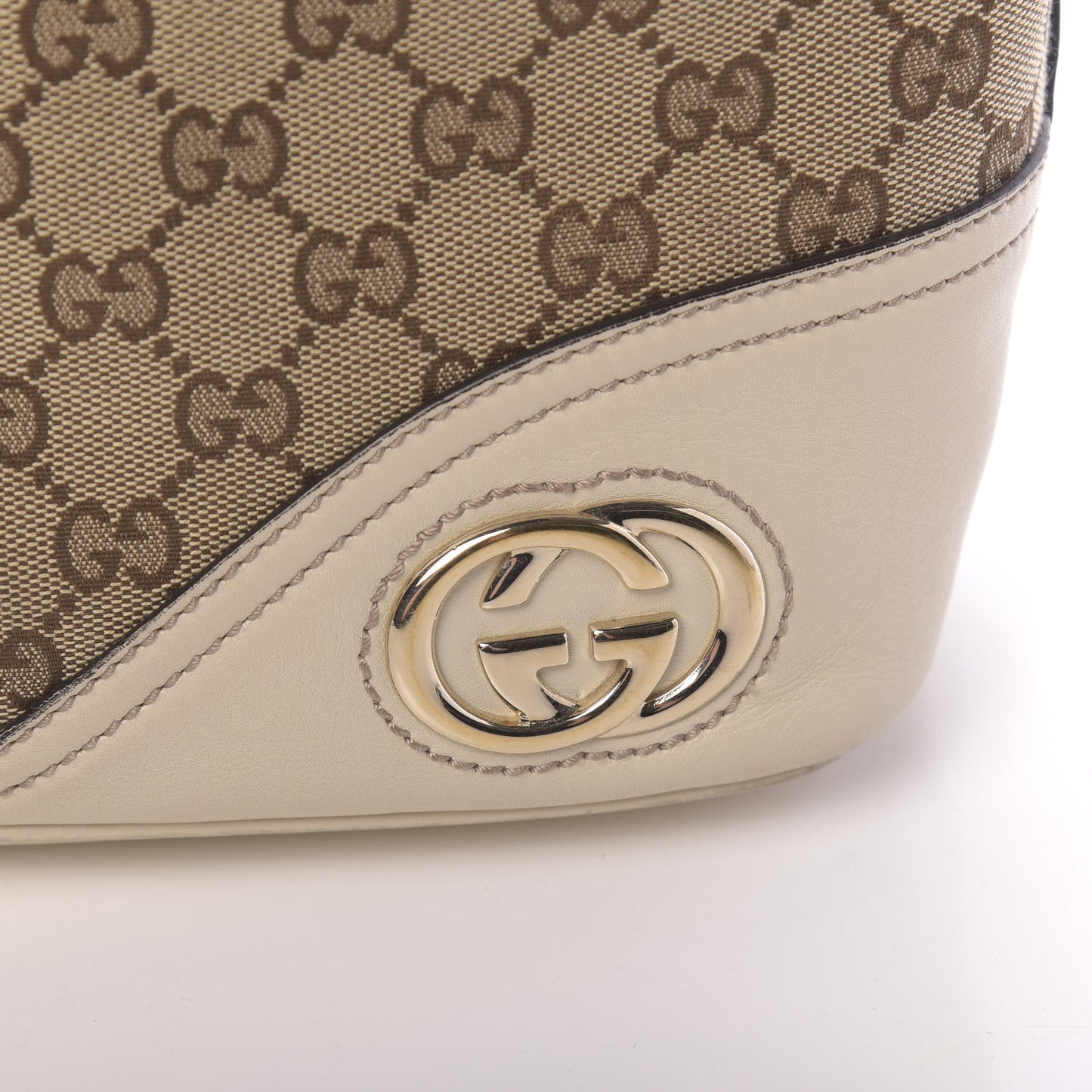 Monogram Medium New Britt Hobo Off White
