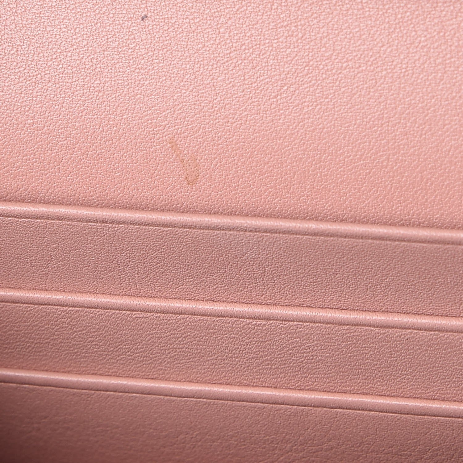 Gucci Microguccissima Crossbody Wallet Soft Pink 11 of 13