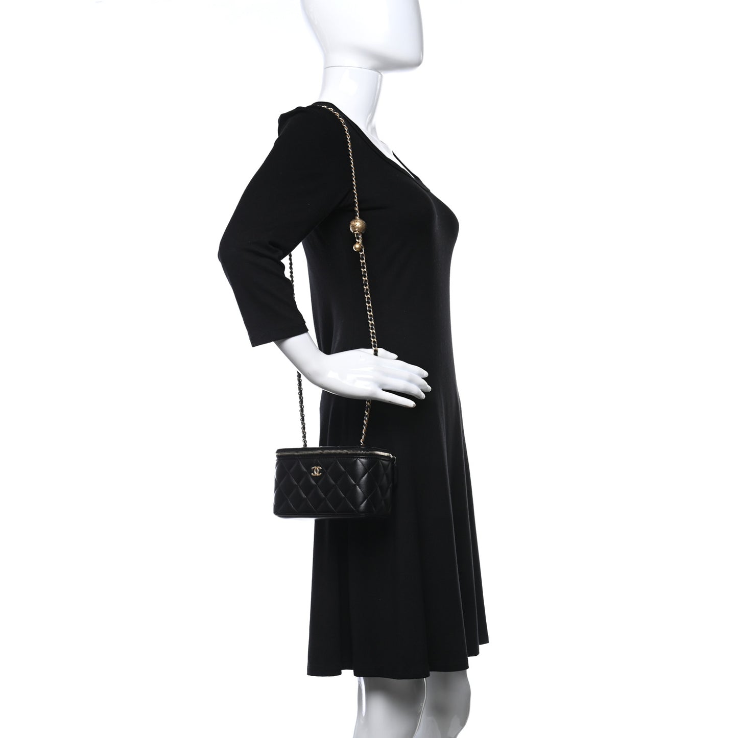 Lambskin Quilted Pearl Crush Small Vanity Case With Chain Black