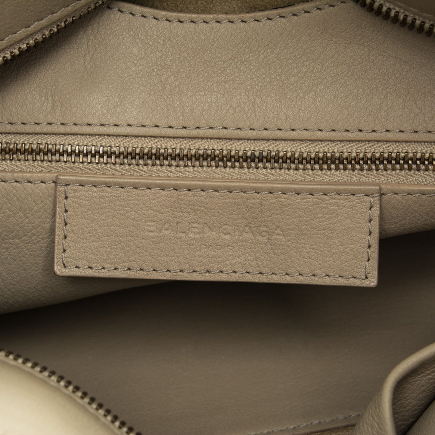Veau Grana Perforated Blackout Hardware City Gris Cendre