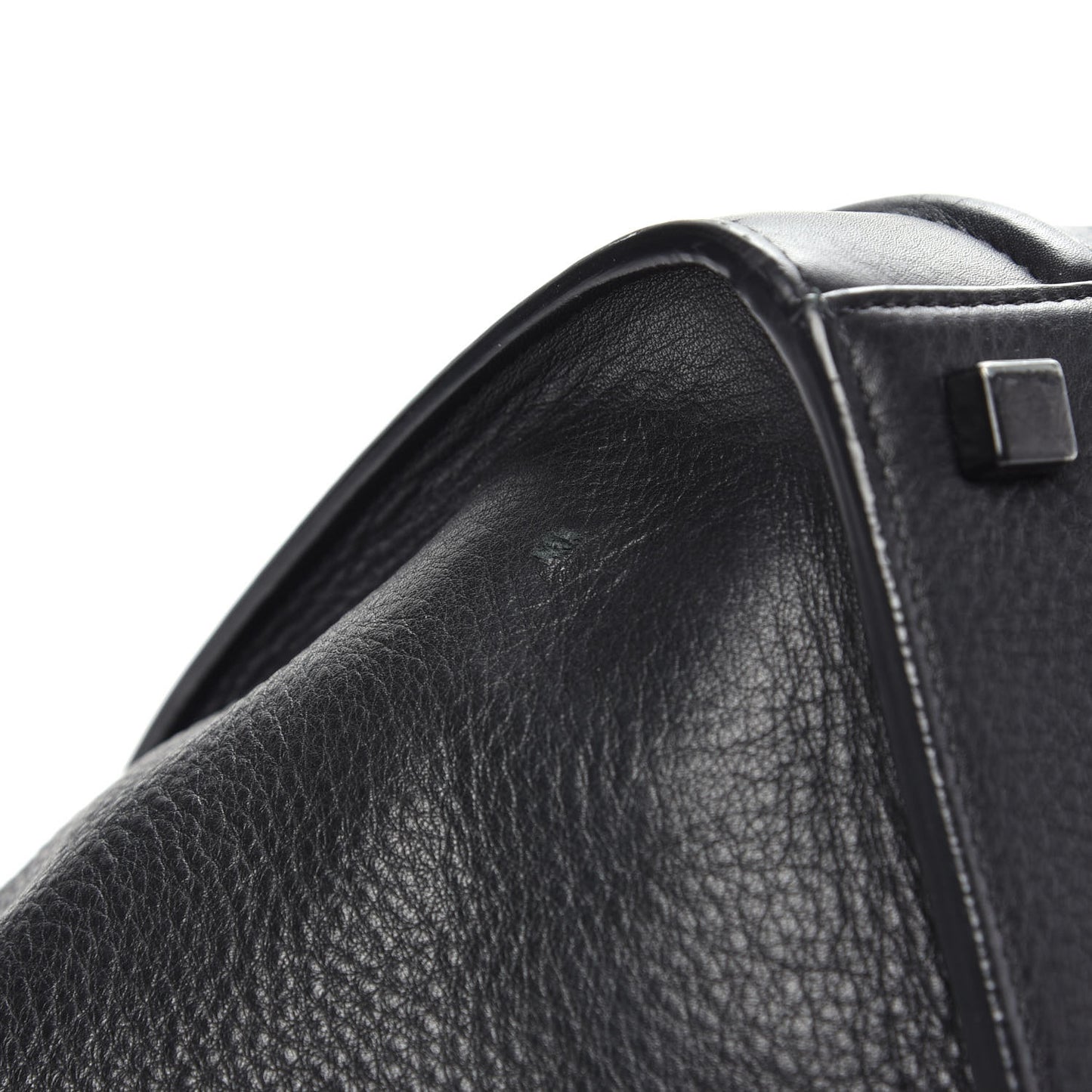 Grained Calfskin Medium Phantom Luggage Black