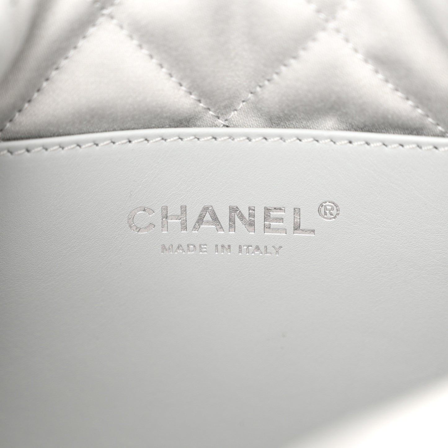 Metallic Lambskin Quilted Mini Chanel 22 Silvery