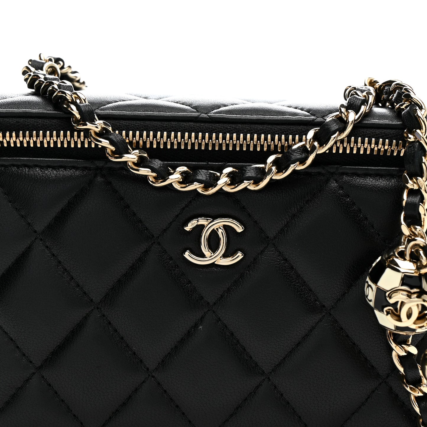 Lambskin Quilted Enamel CC Pearl Crush Small Vanity Case With Chain Black