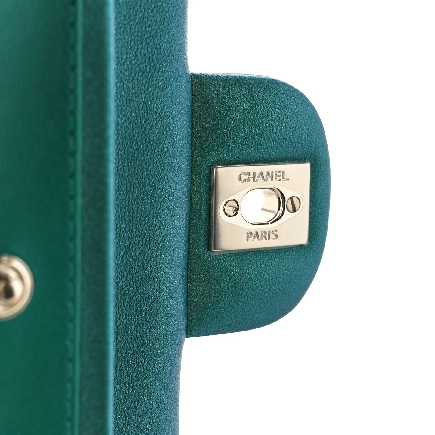 Iridescent Caviar Quilted Medium Double Flap Green