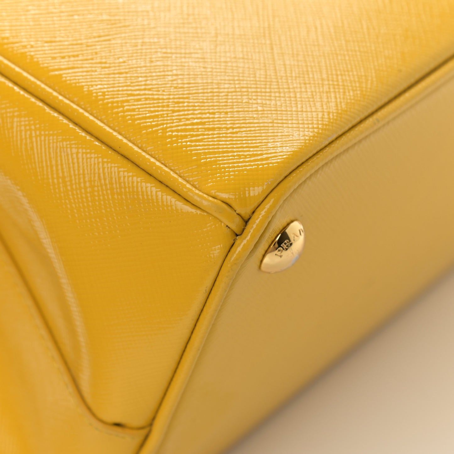 Saffiano Lux Parabole Tote Mimosa