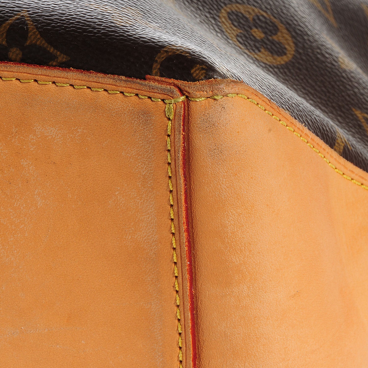 Louis Vuitton Monogram Cabas Mezzo 6 of 9