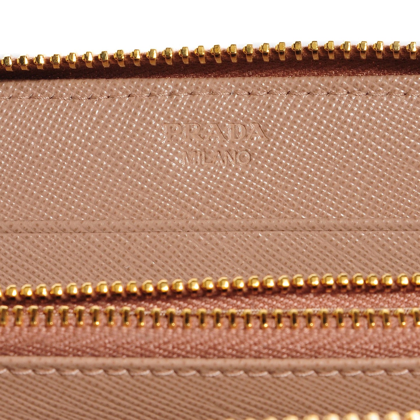 Saffiano Fiocco Bow Zip Around Wallet Cammeo