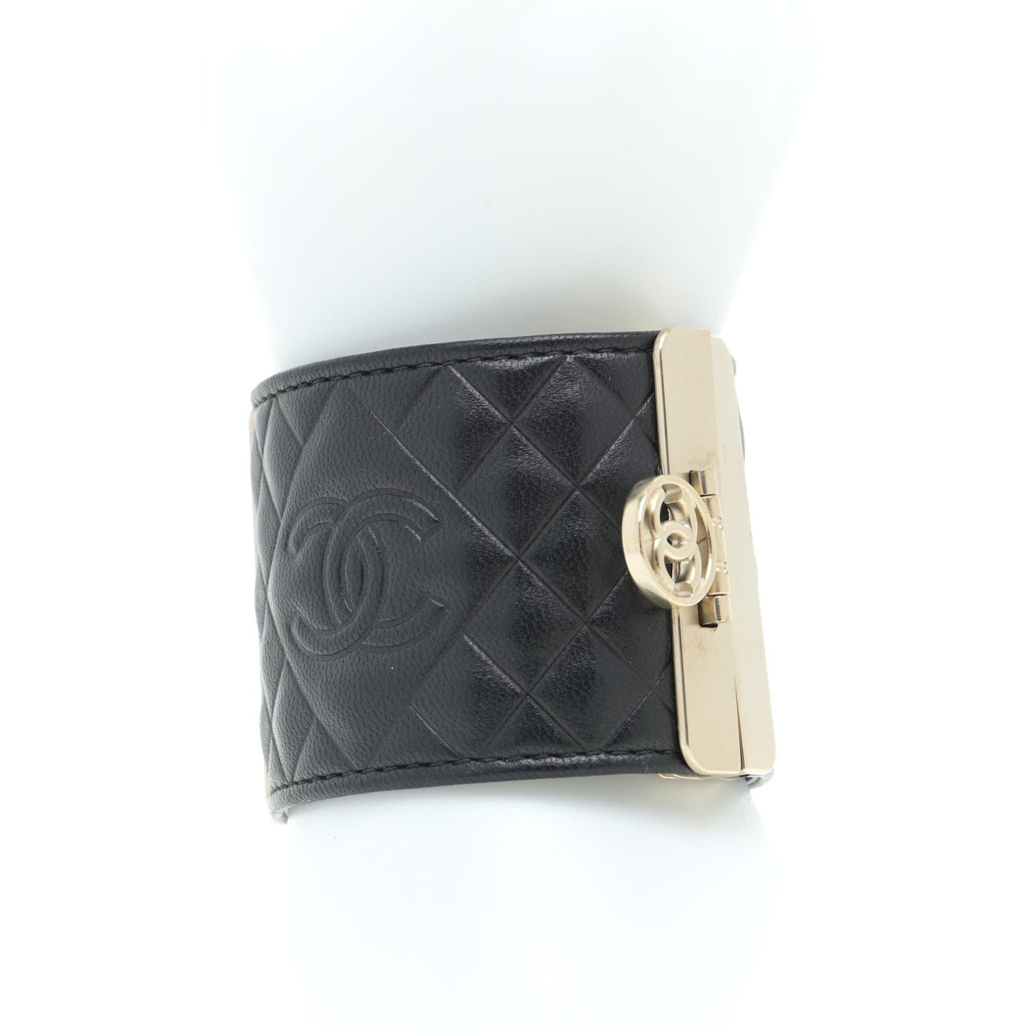 Calfskin Quilted CC Wide Cuff M Black