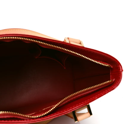 Louis Vuitton Vernis Houston Pomme D'Amour 4 of 4