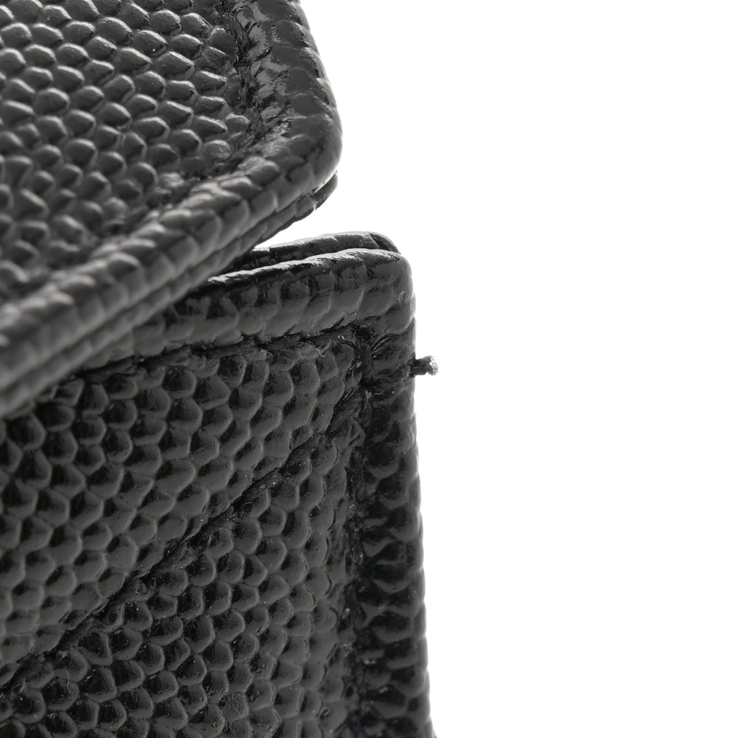 Grain De Poudre Matelasse Chevron Monogram Monochrome Chain Wallet Black