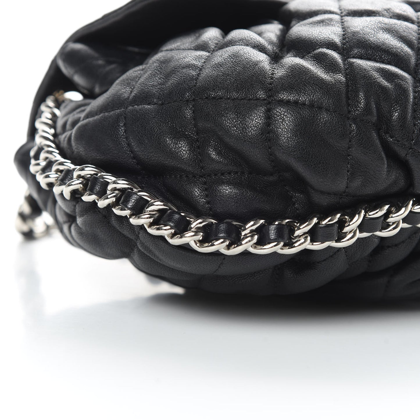 Washed Lambskin Quilted Medium Chain Around Messenger Black