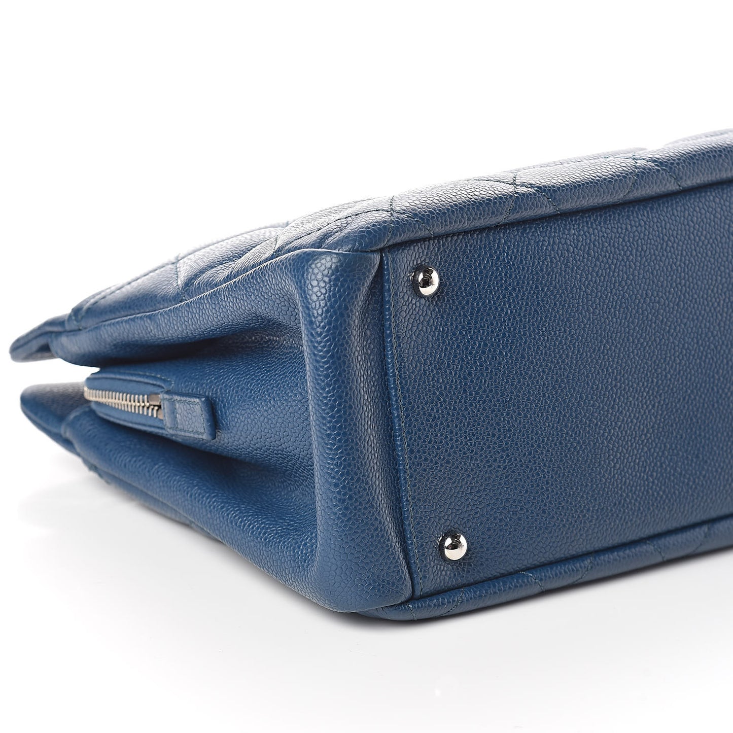 Caviar Quilted CC Timeless Soft Tote Blue