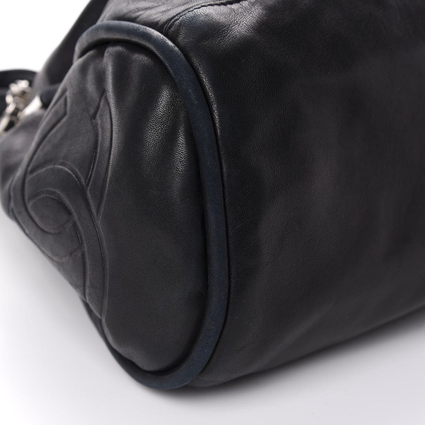 Lambskin Large Ultimate Soft Tote Black