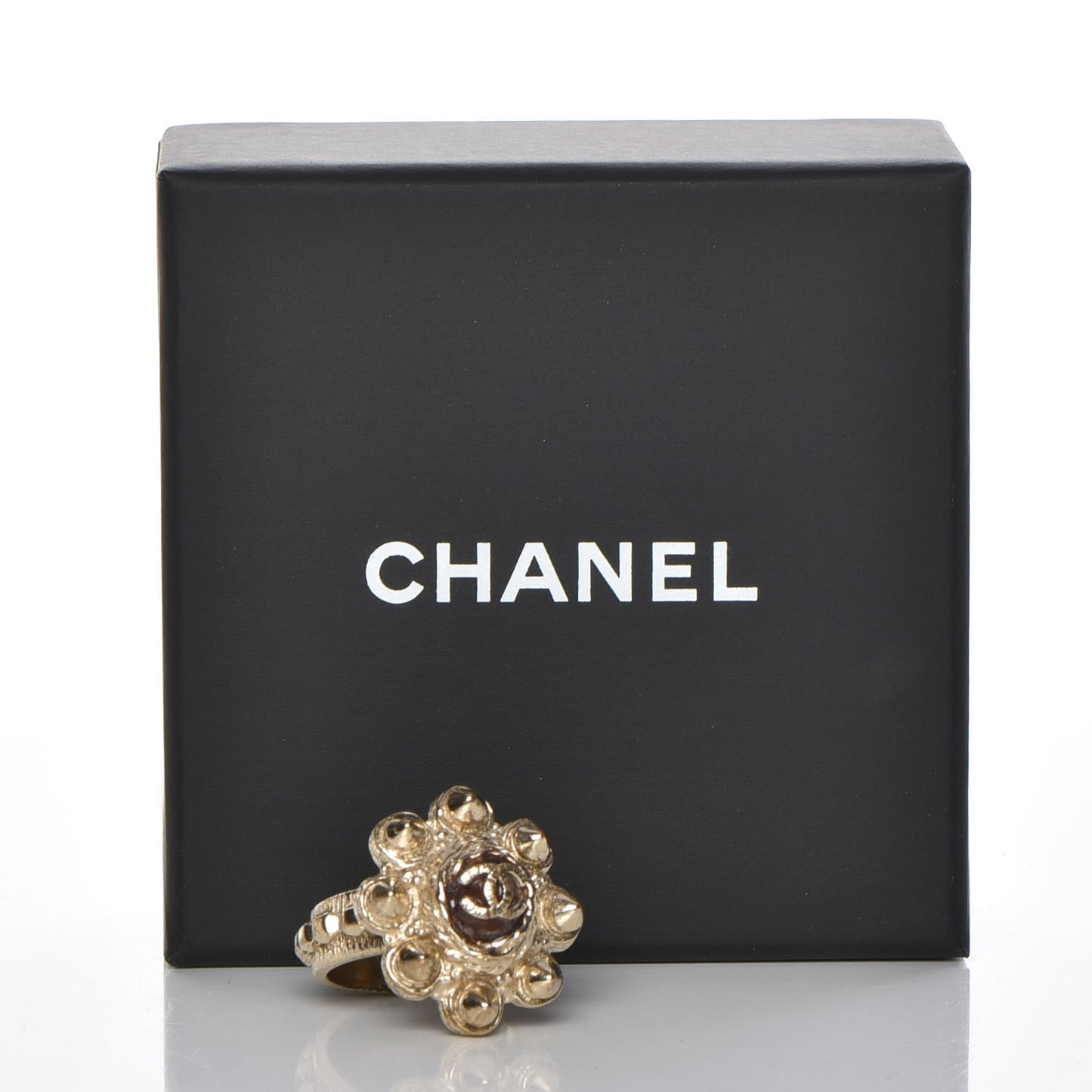 Gripoix Studded CC Ring 7 Gold