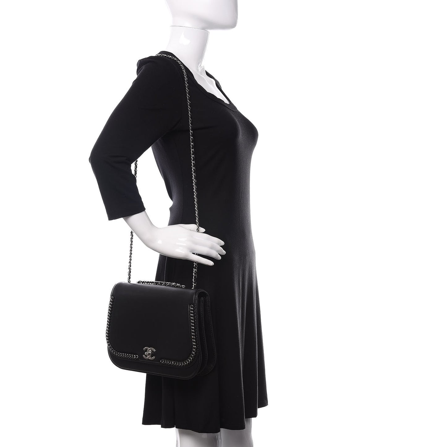 Calfskin Medium Braided Chic Flap Black