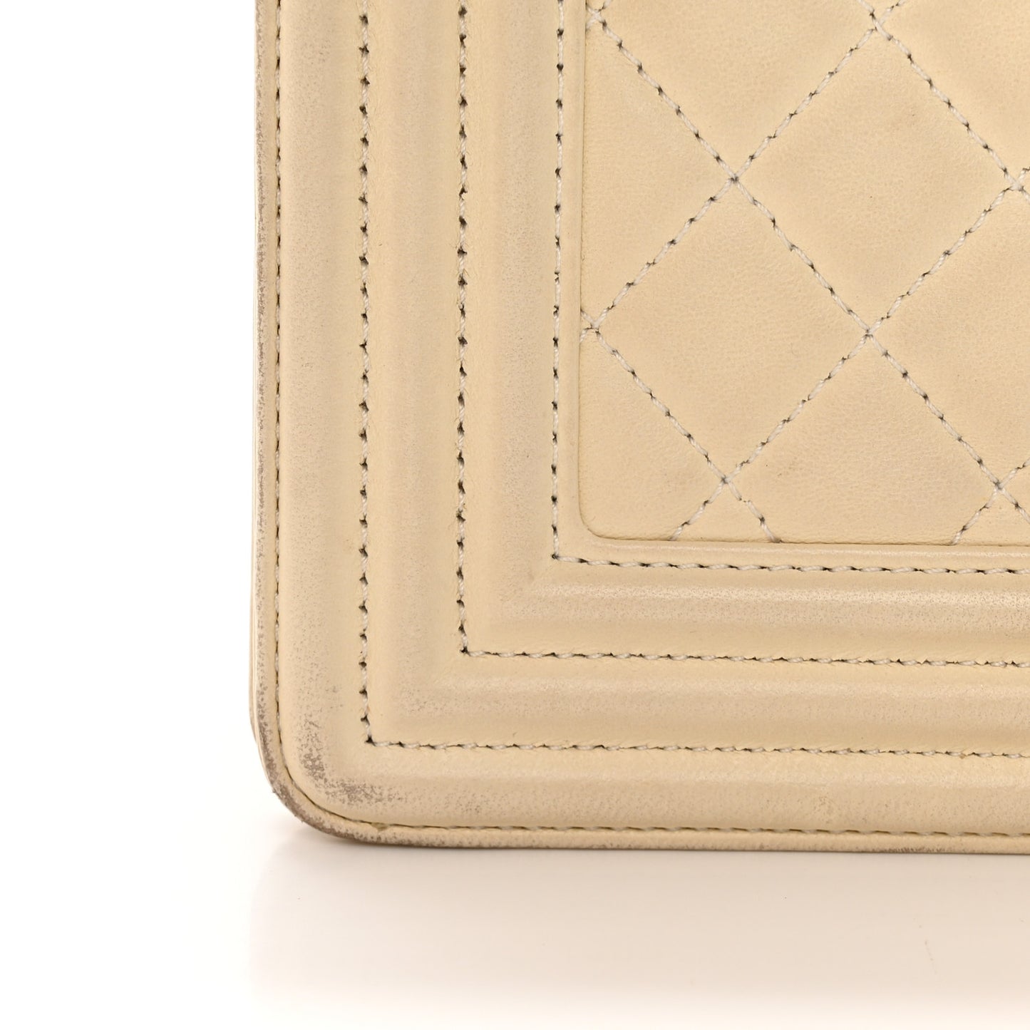 Lambskin Quilted Medium Boy Flap Light Beige