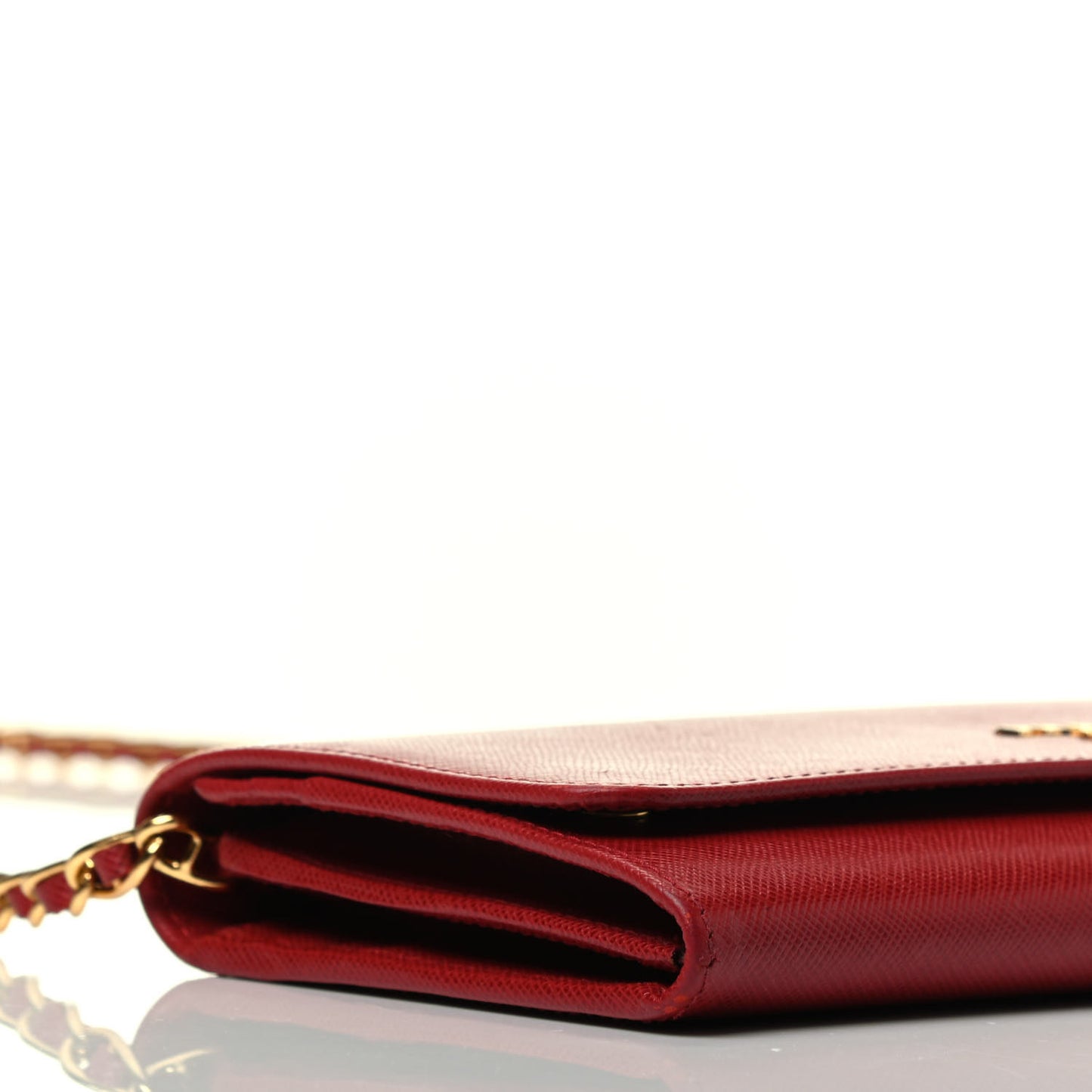 Saffiano Metal Oro Chain Wallet Fuoco