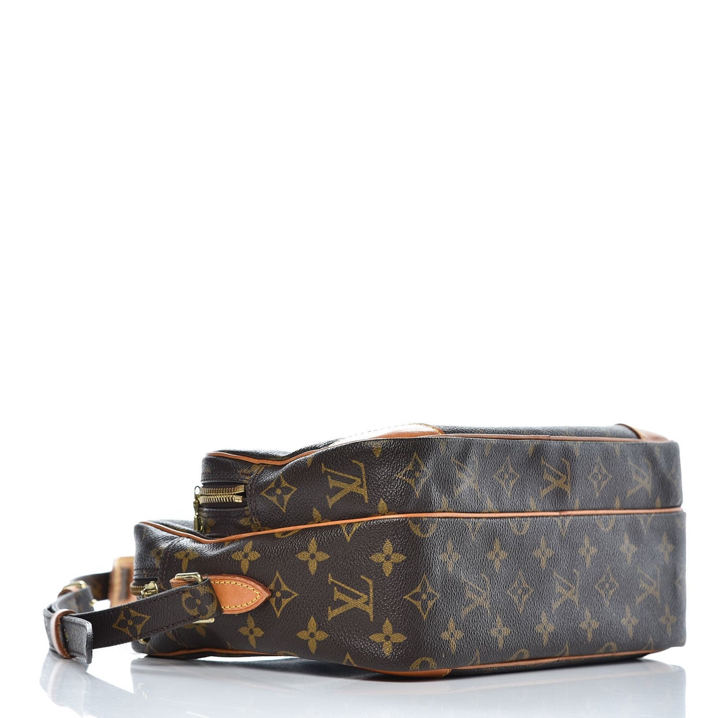 Monogram Nil 28