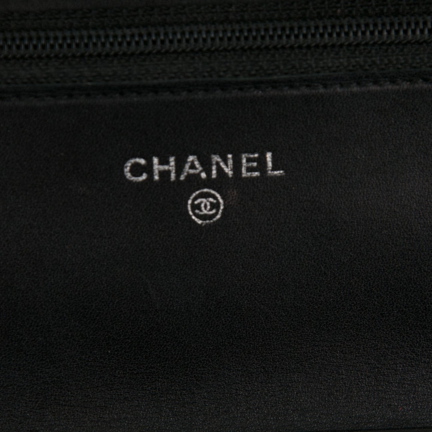 Calfskin Double Stitch Hamptons Wallet On Chain WOC Black