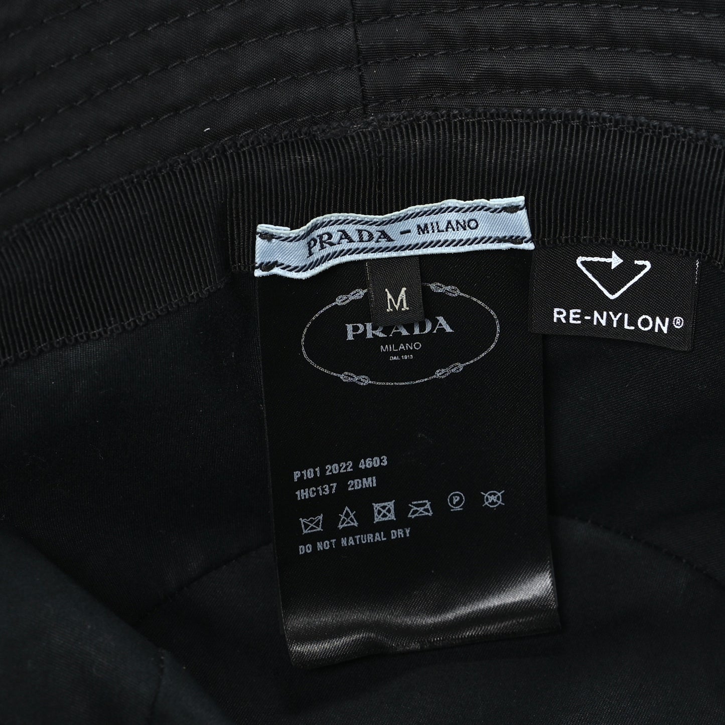 Re-Nylon Metal Triangle Logo Bucket Hat M Black