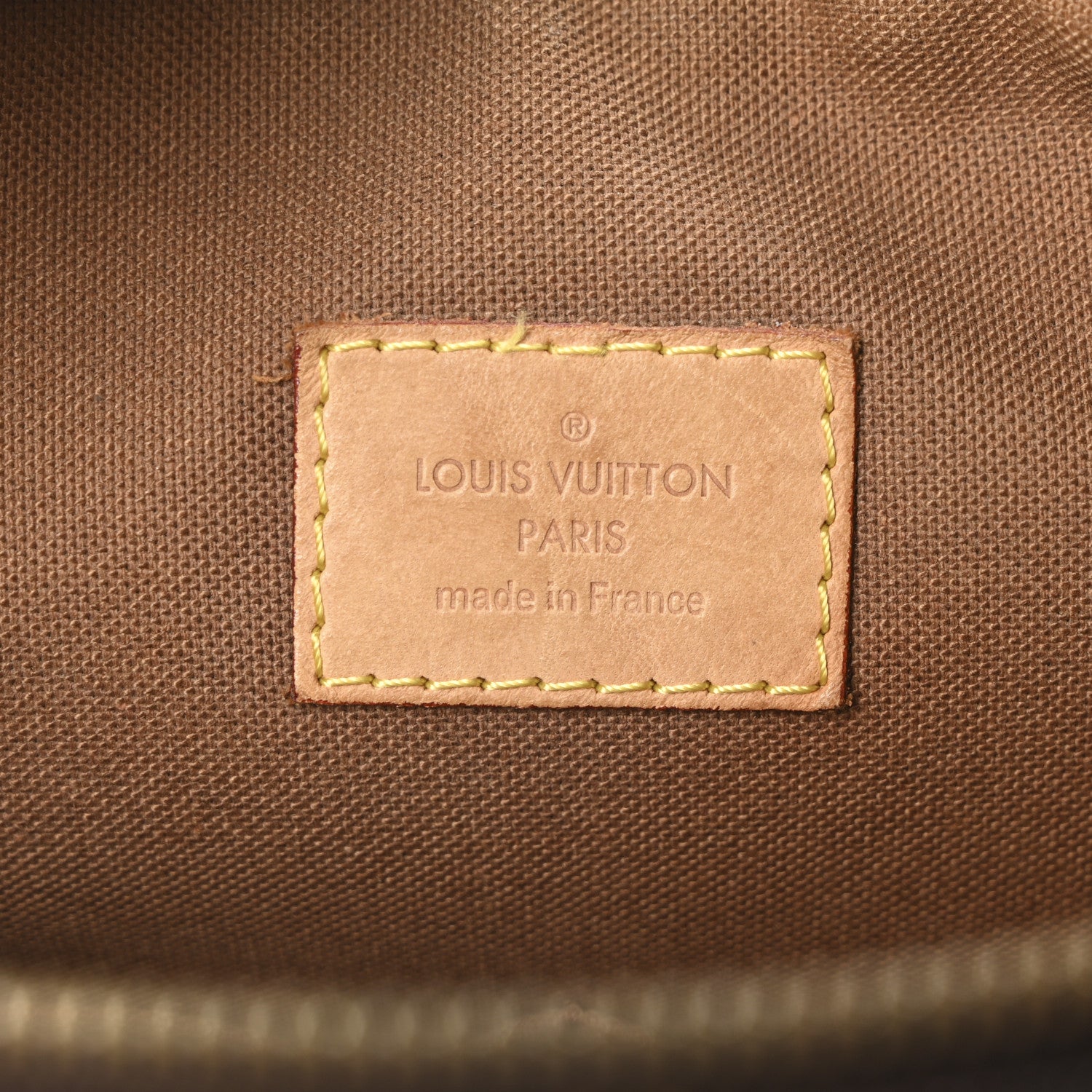 Louis Vuitton Monogram Trotteur Beaubourg 6 of 9