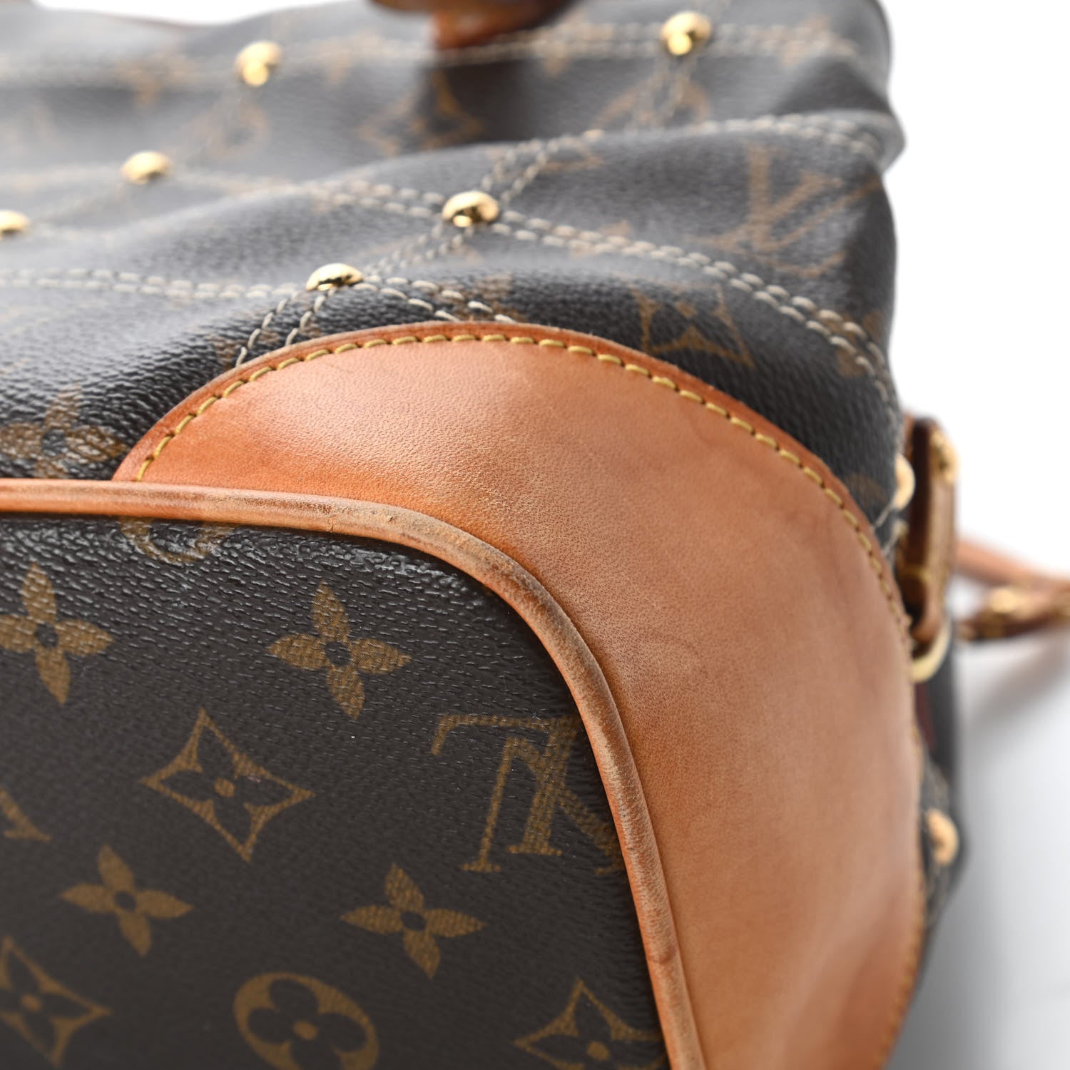 Louis Vuitton Monogram Riveting 8 of 13