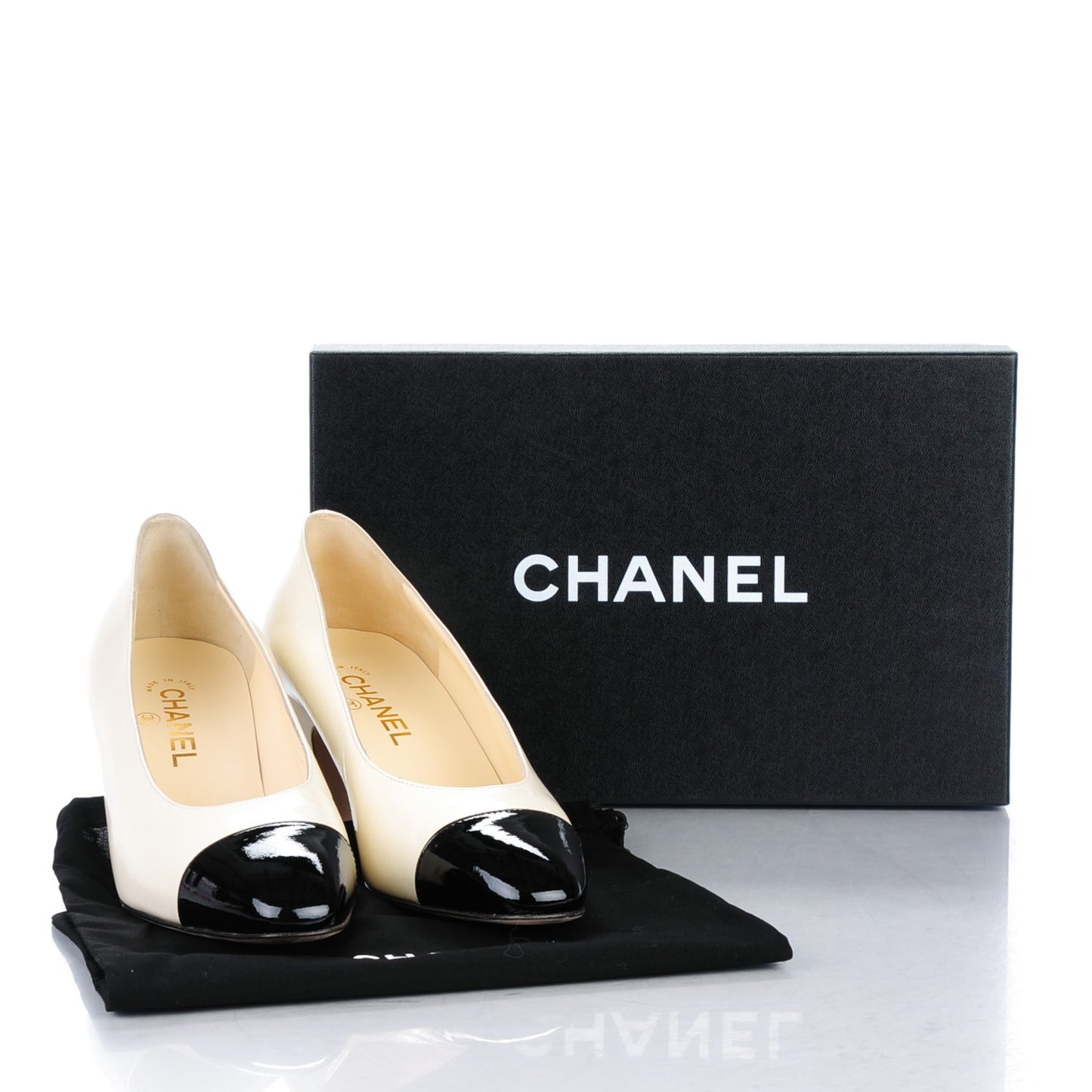 Patent Calfskin CC Cap Toe Low Heel Pumps 39 White Black