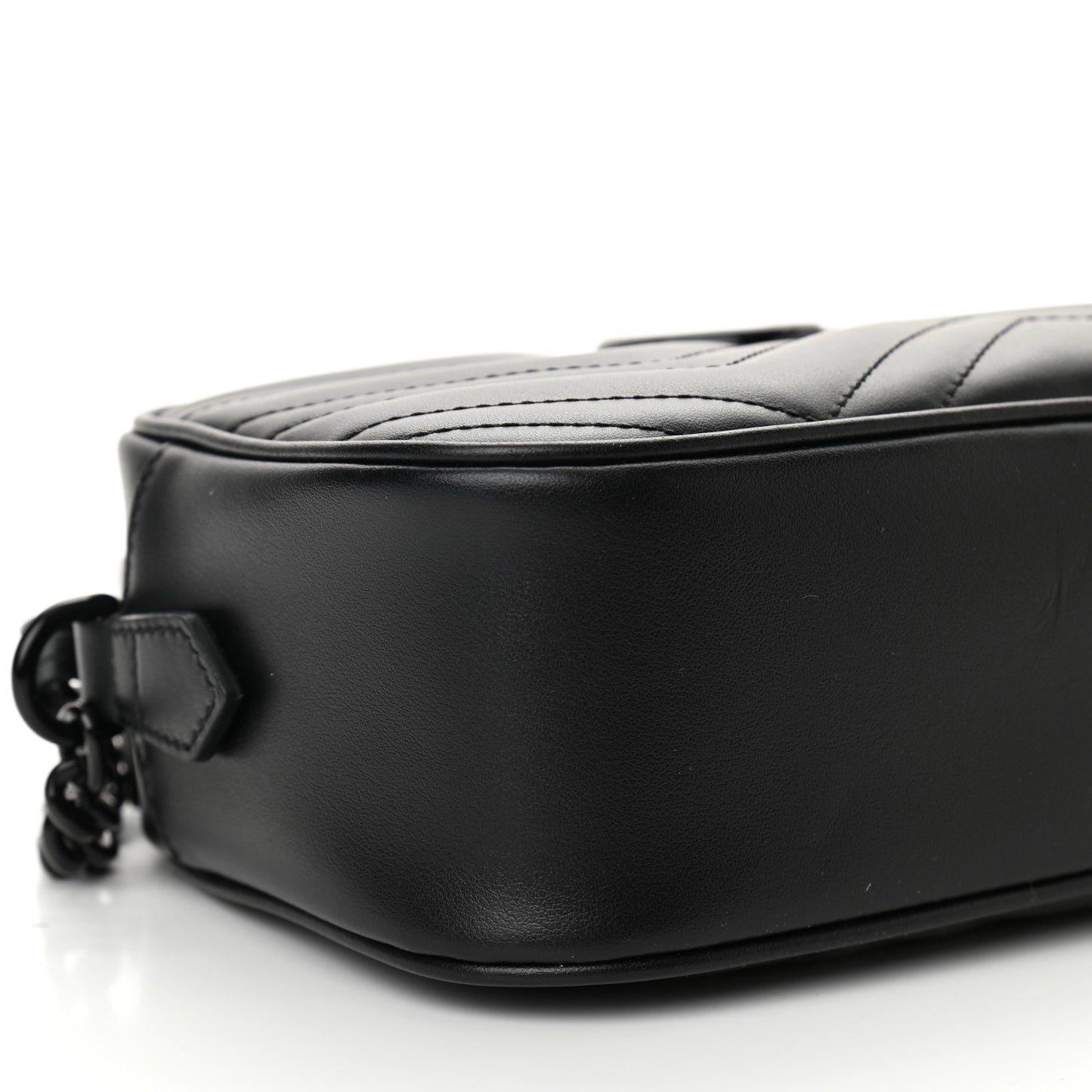 Calfskin Matelasse Monochrome Small GG Marmont Chain Shoulder Bag Black