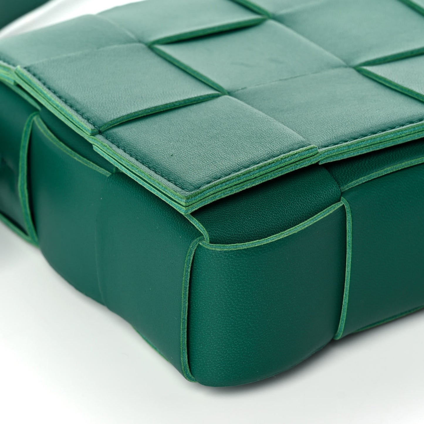 Lambskin Maxi Intrecciato Cassette Crossbody Bag Racing Green