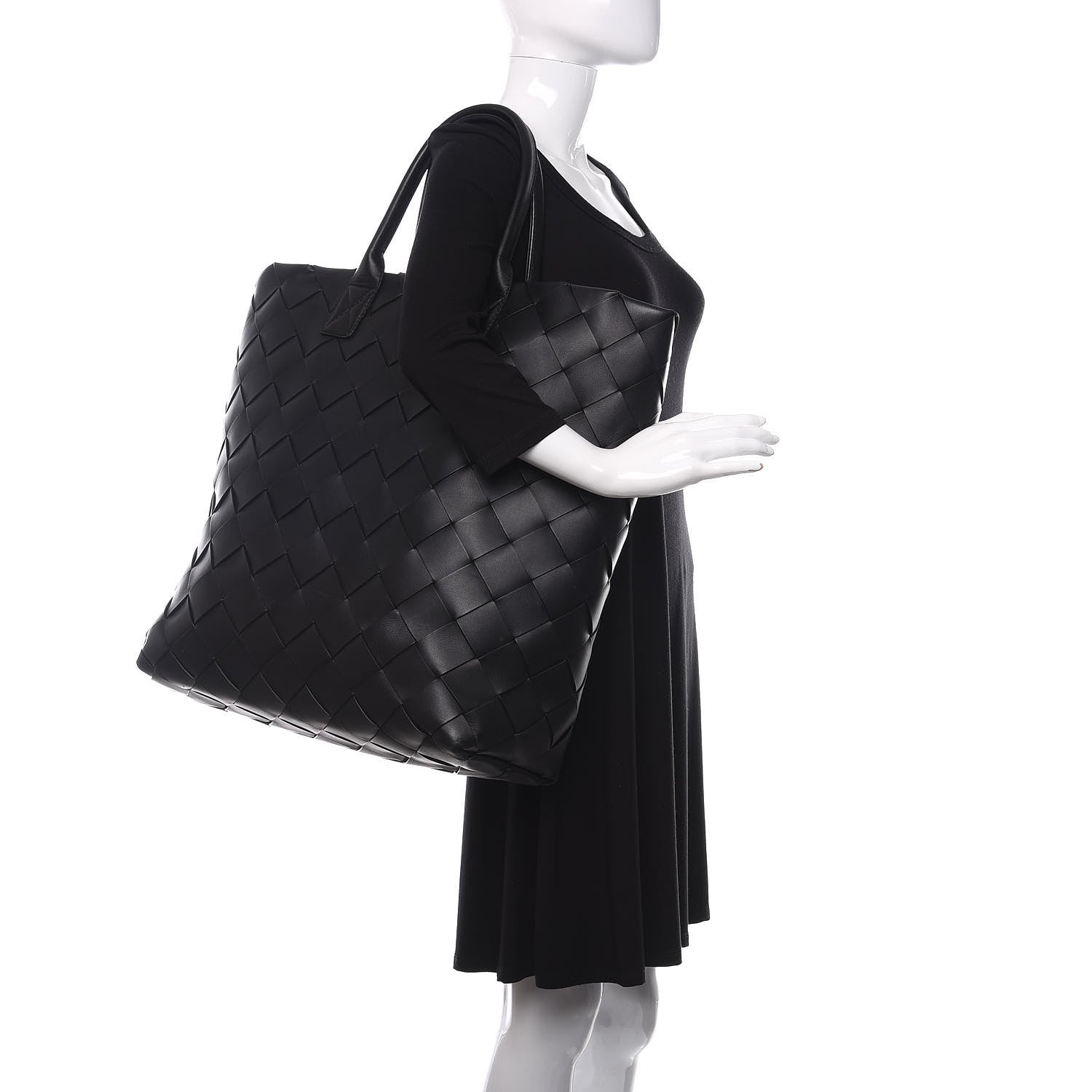 Bottega Veneta Nappa Maxi Cabat Black 2 of 11