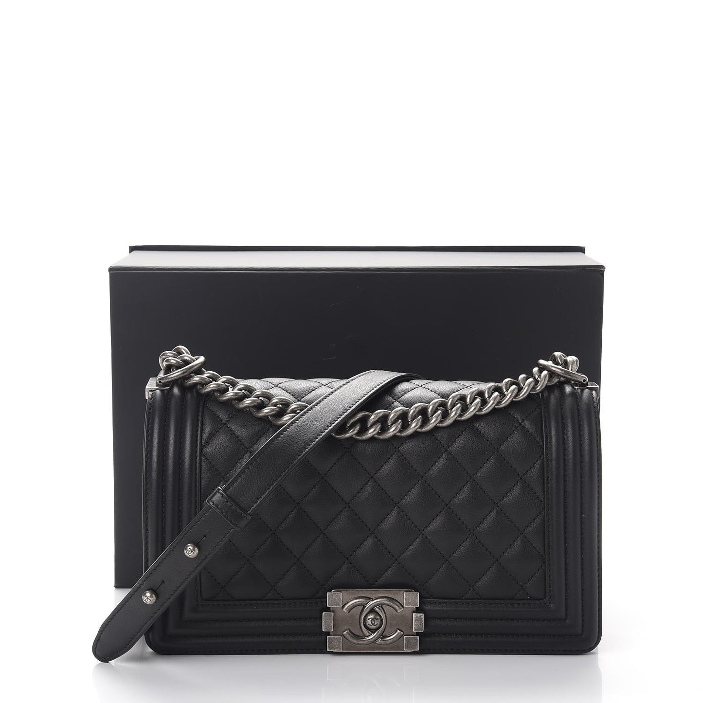 Calfskin Quilted Medium Boy Flap Black
