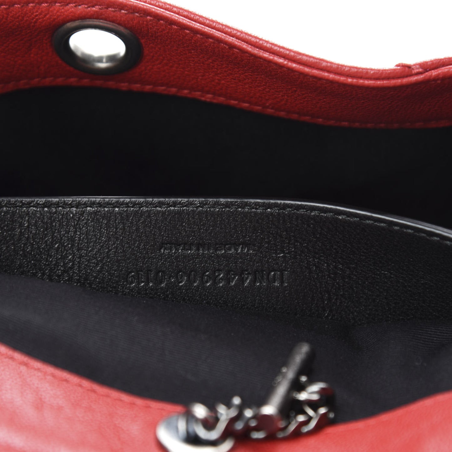 Pebbled Lambskin Chevron Monogram Medium Nolita Red