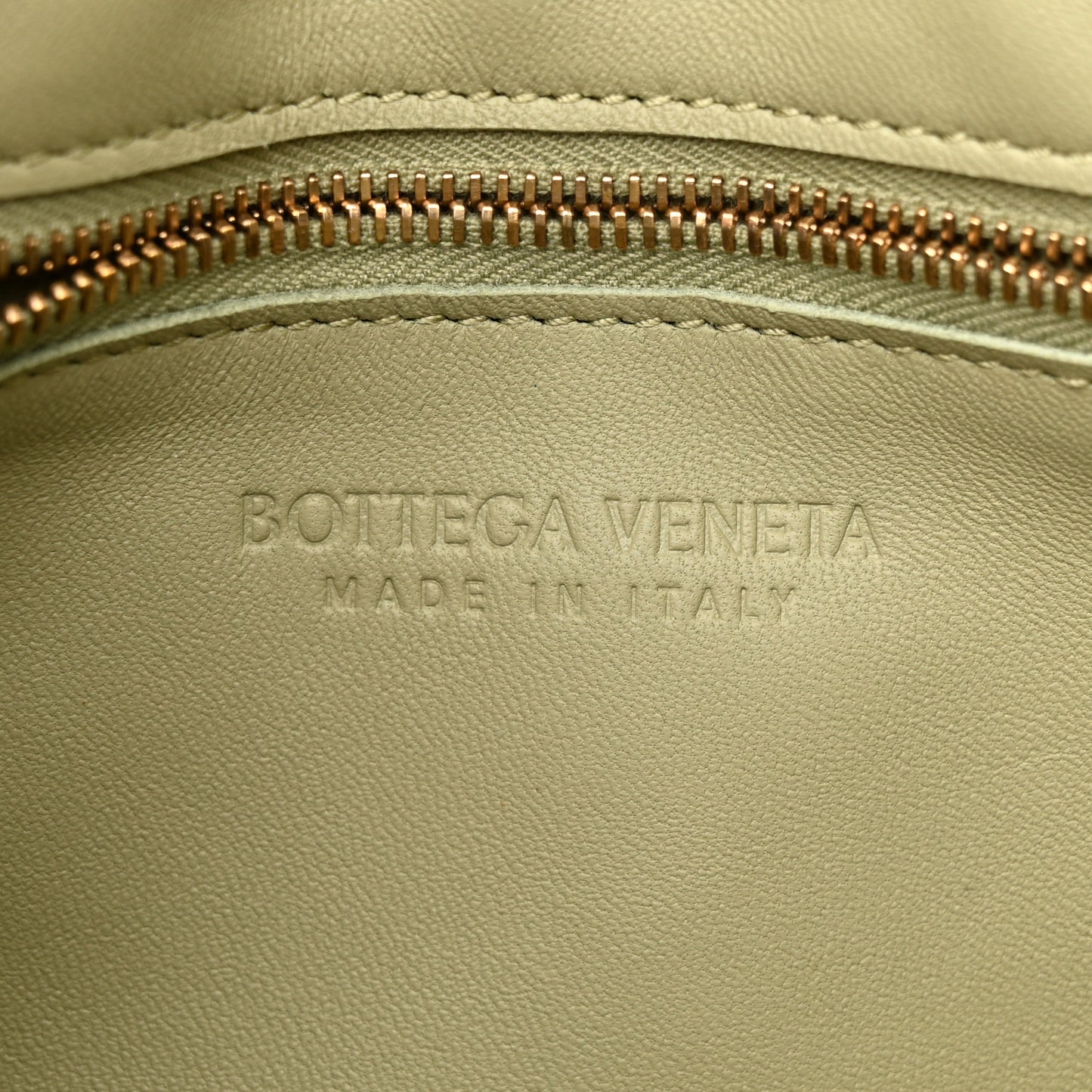 Lambskin Maxi Intrecciato Cassette Crossbody Bag Travertine
