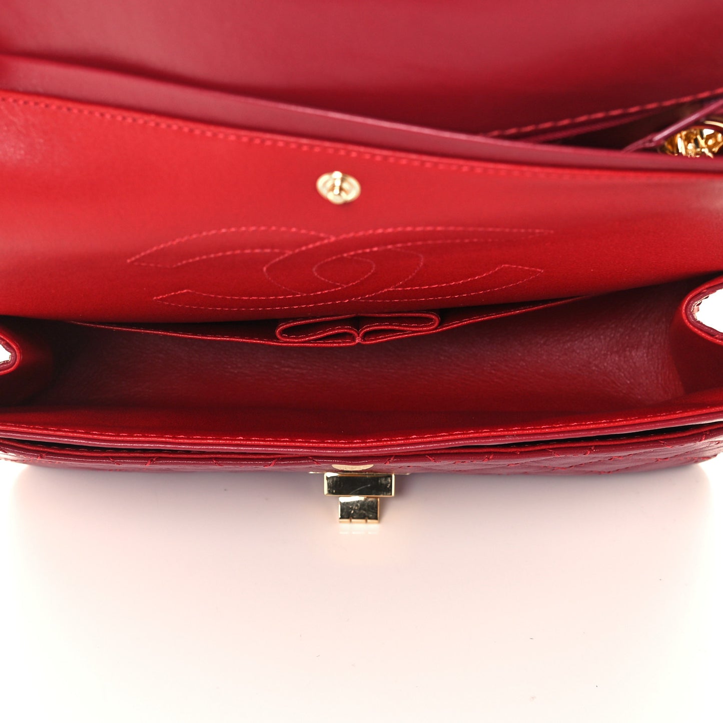 Aged Calfskin Quilted 2.55 Reissue 225 Flap Red