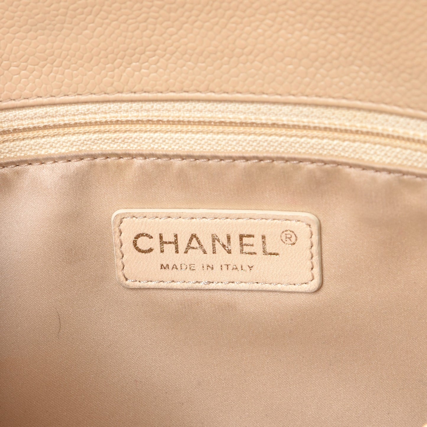 Caviar Quilted Grand Shopping Tote GST Beige Clair