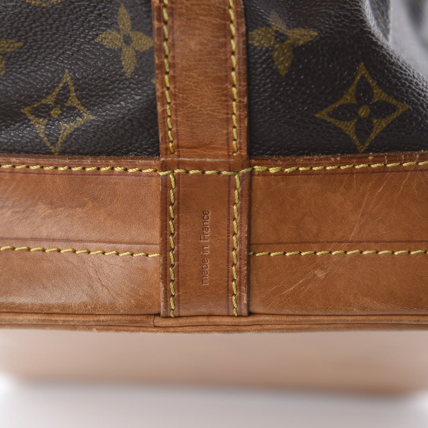 Monogram Noe