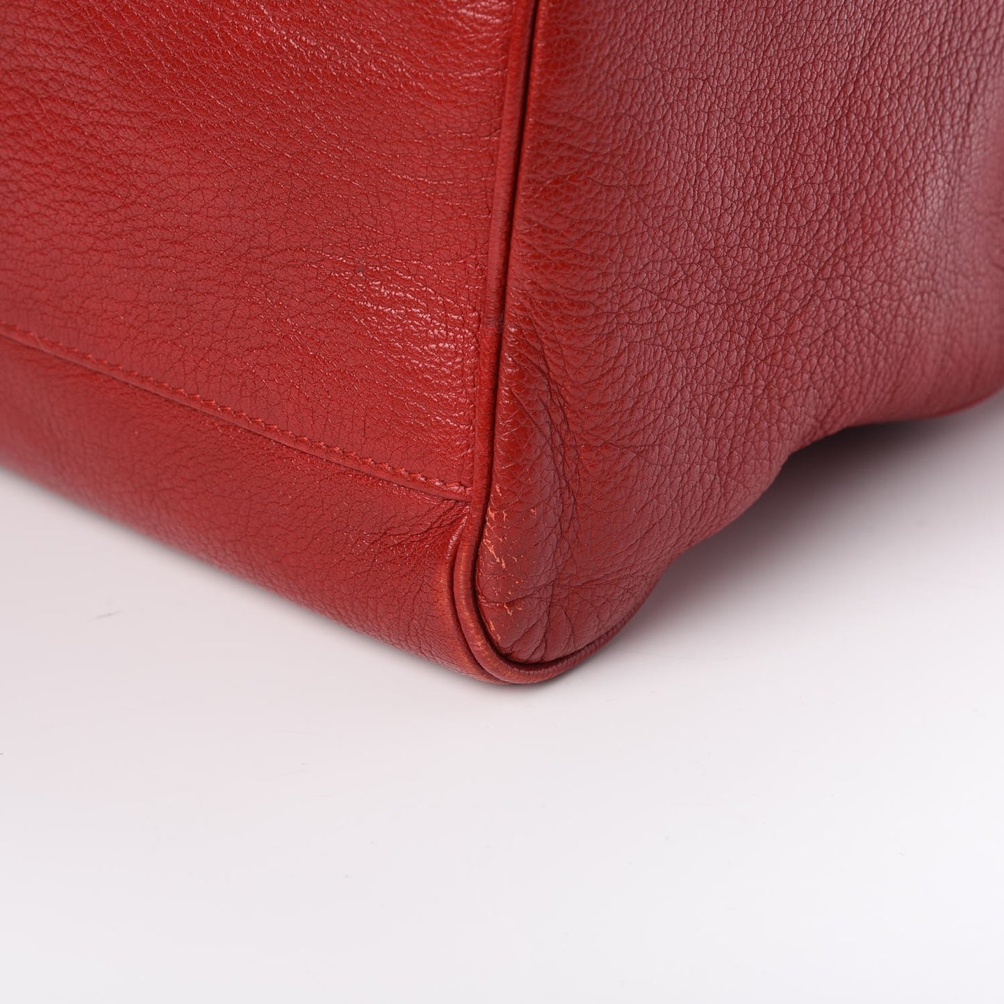 Sugar Goatskin Classic Gold Hardware Velo Rouge Rouge Coquelicot