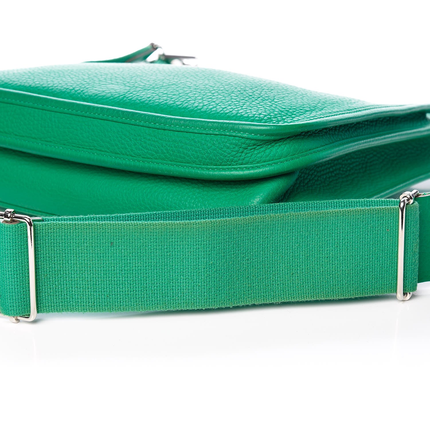 Hermes Taurillon Clemence Evelyne III PM Vert Menthe 26 of 28