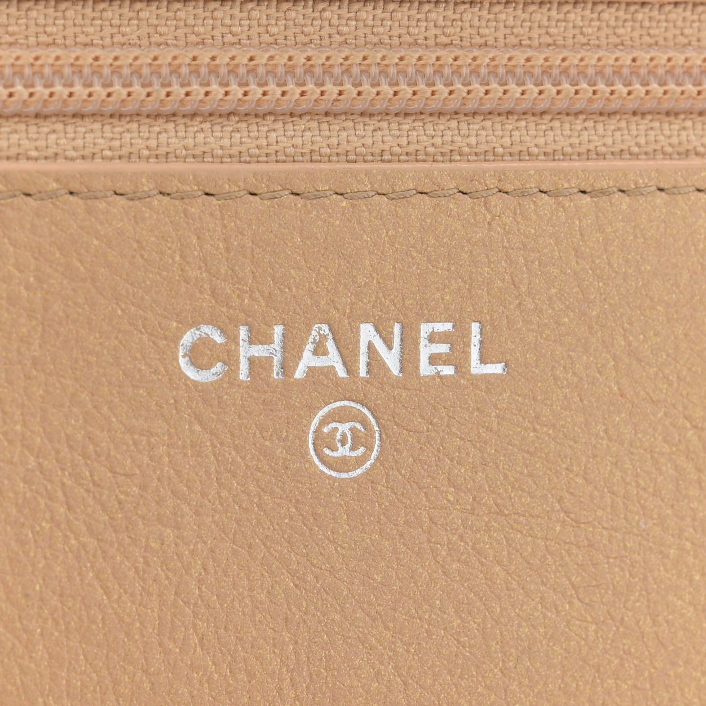 Metallic Calfskin Lucky Charms Casino 2.55 Reissue Wallet On Chain WOC Beige